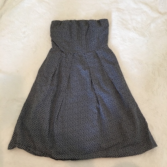 J. Crew Dresses & Skirts - J. Crew strapless cotton polka dot dress. Size 0